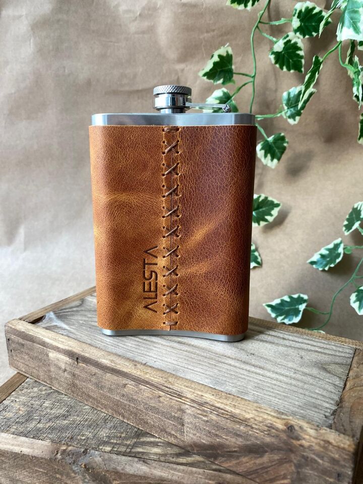 MATT - Deri Kaplı Çelik Viski Matarası Camel