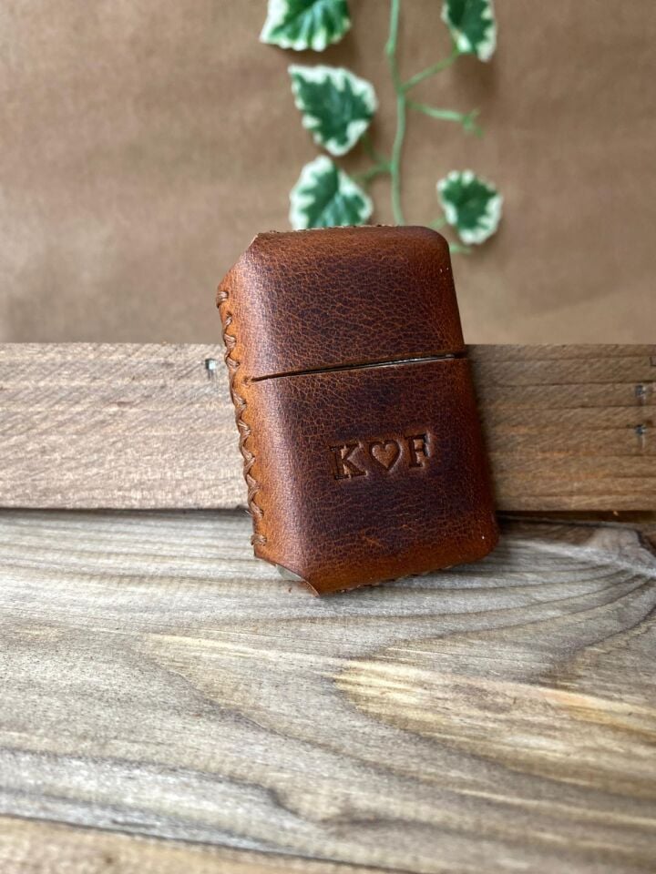 ÇAKMAK - Deri Kaplı Benzinli Çakmak Koyu Taba